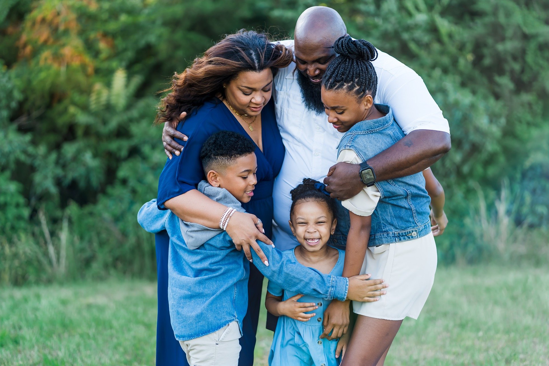 Family portrait representing estate planning for loved ones